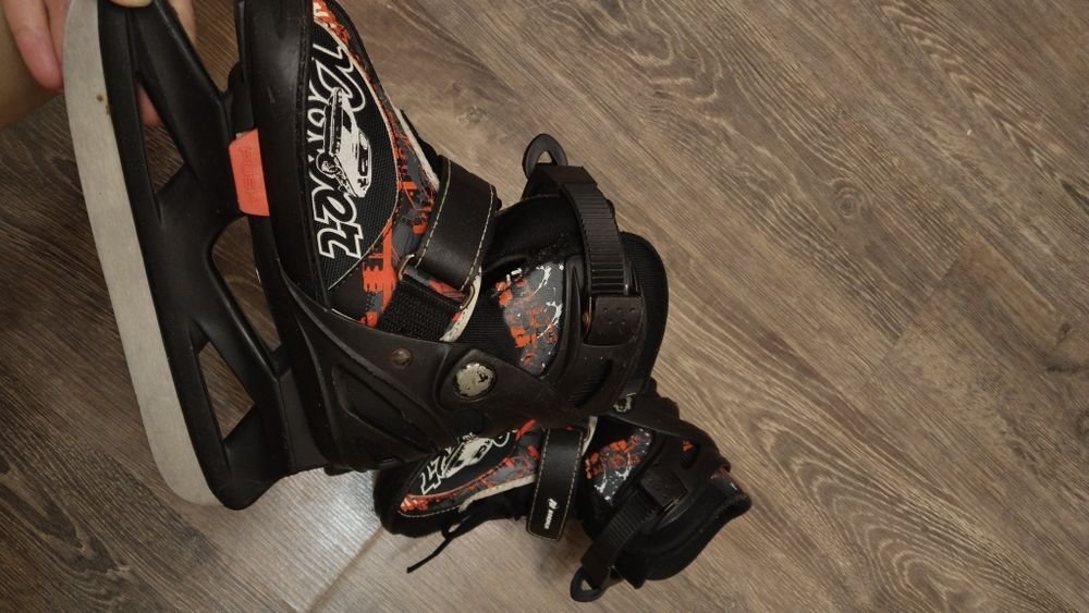 Продам коньки детские