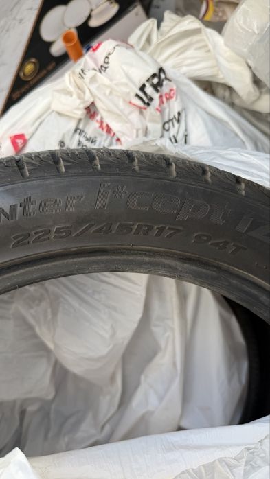 Зимние шины hankook 225/45 R17