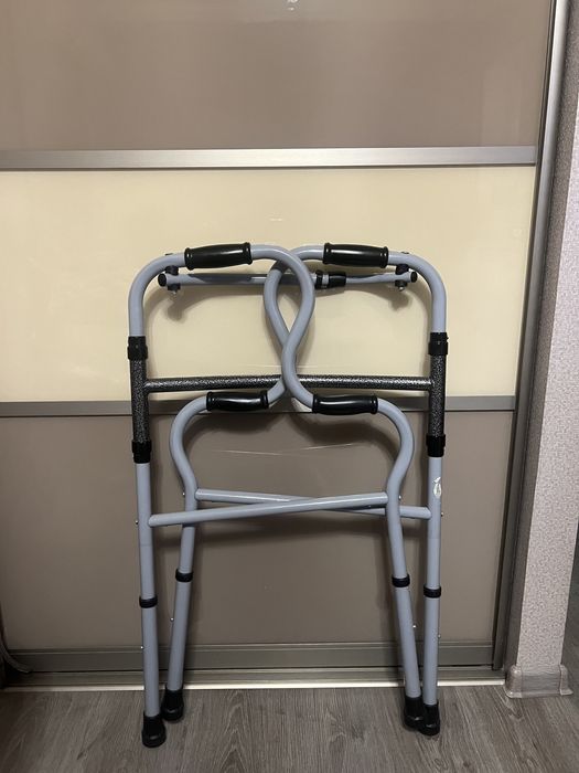 Ходунки для взрослых