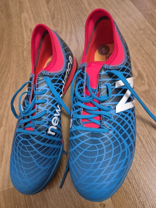 Ghete fotbal  New Balance Tekela, marimea 40