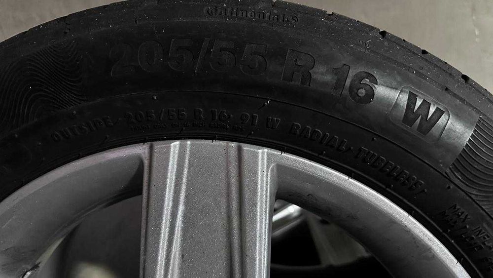 Продам диски с шинами 205/55/16