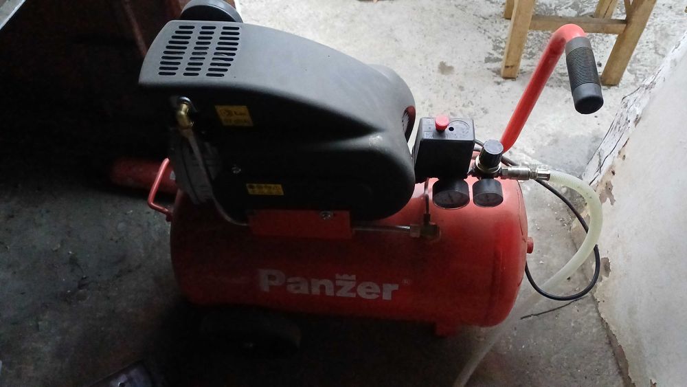 Compresor aer capacitate 50l