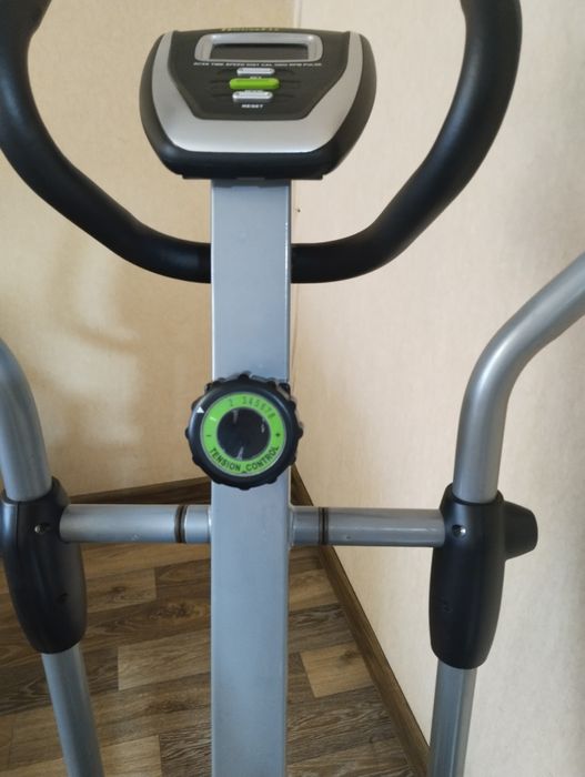 Эллиптический тренажёр