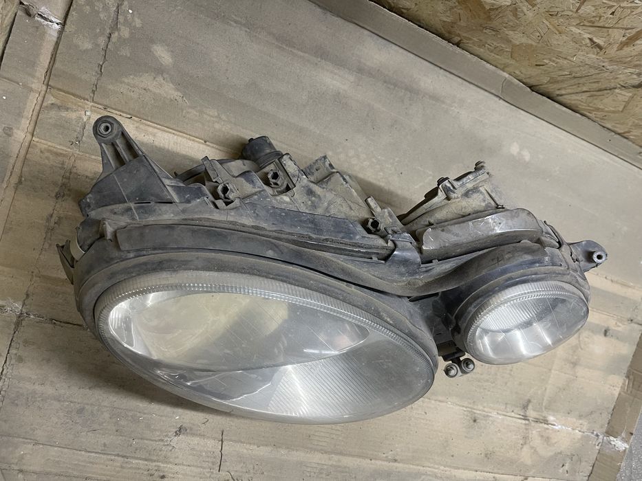 Фара мерседес 211