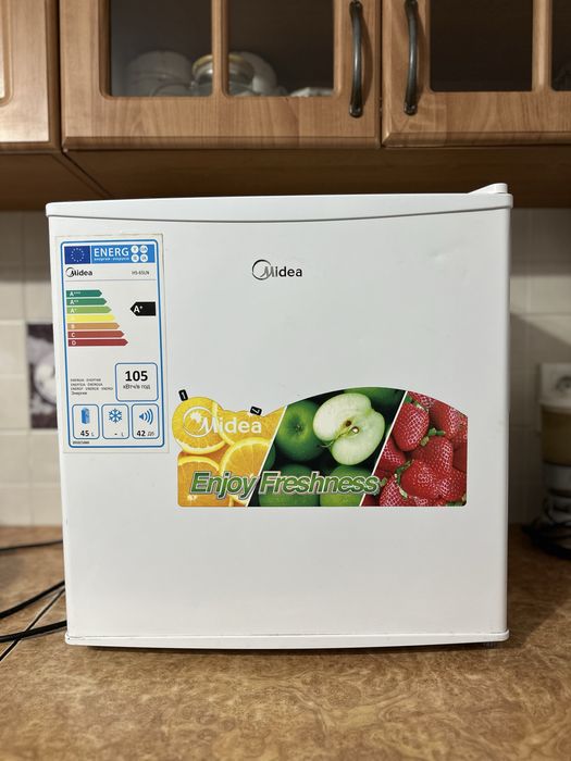 Мини холодильник Midea