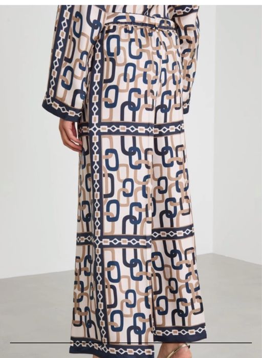 Шелковый костюм Макс мара