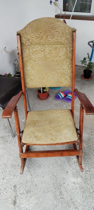 Scaun vechi comunist