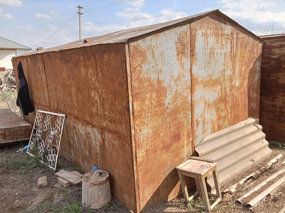 Еки гараж Бир багамен сатылады