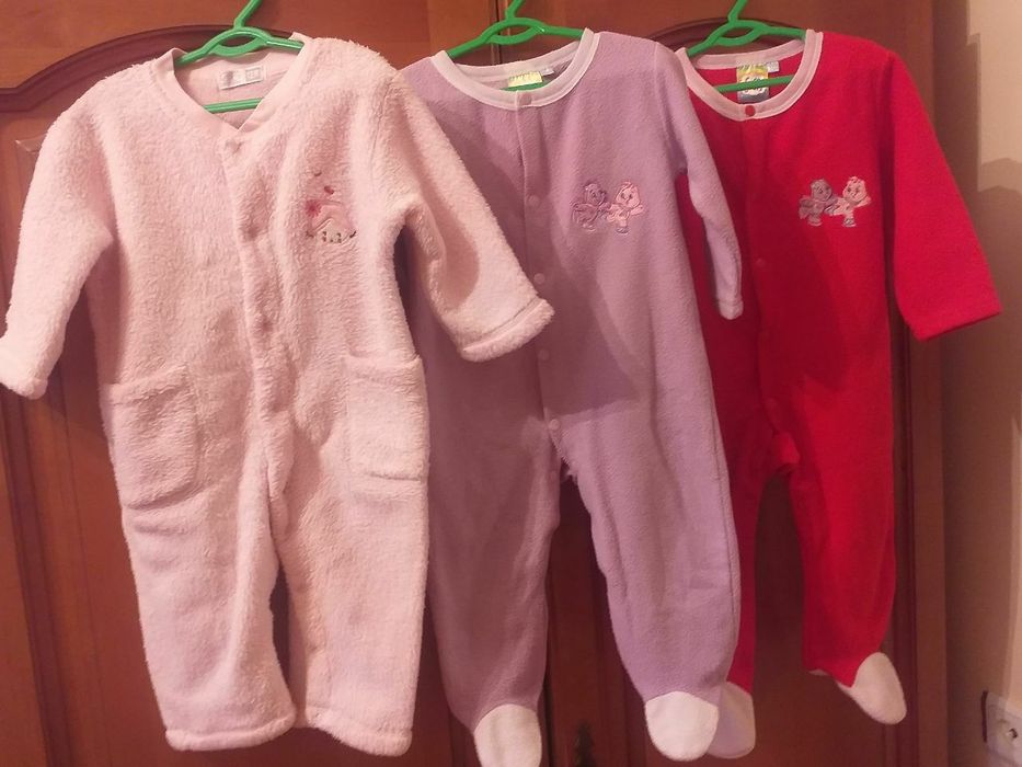 цена за все -комплект - слипы, комбинезончик на девочку  6-18 месяцев.