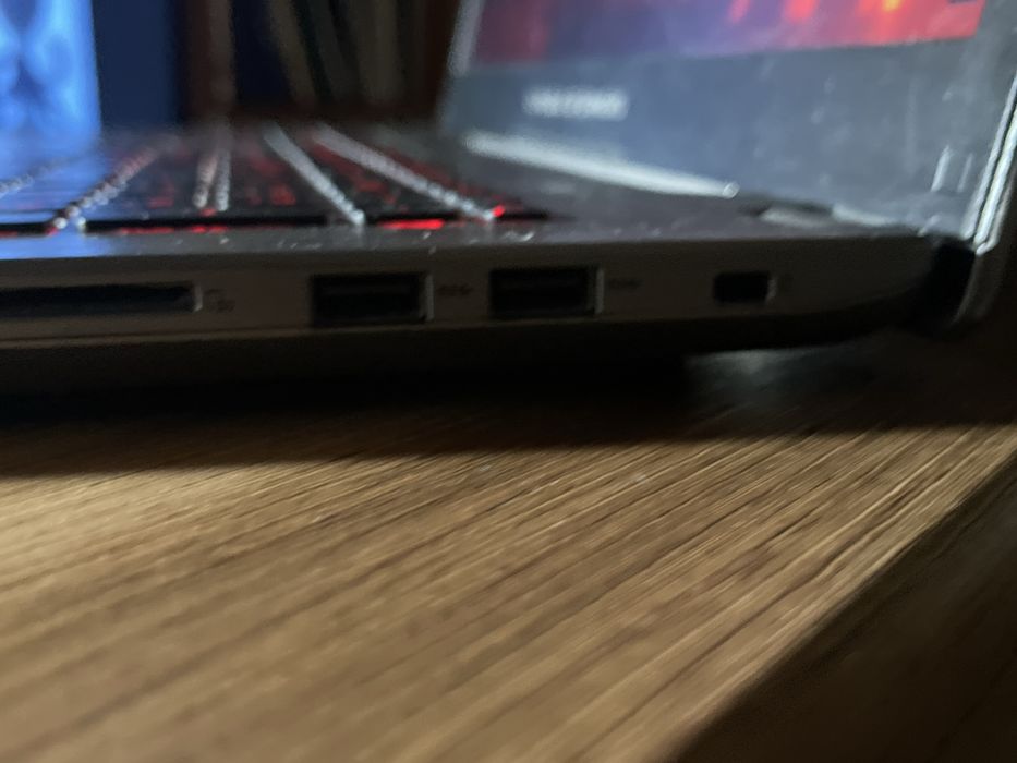 ASUS STRIX gl702mvk