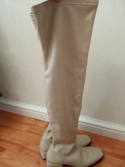 Продам кожаные сапоги