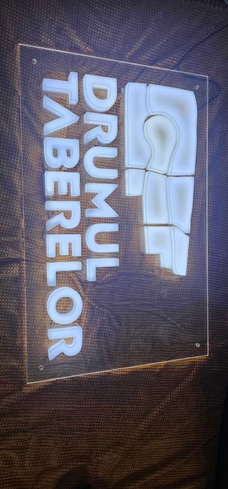 panou luminos led drumul taberelor