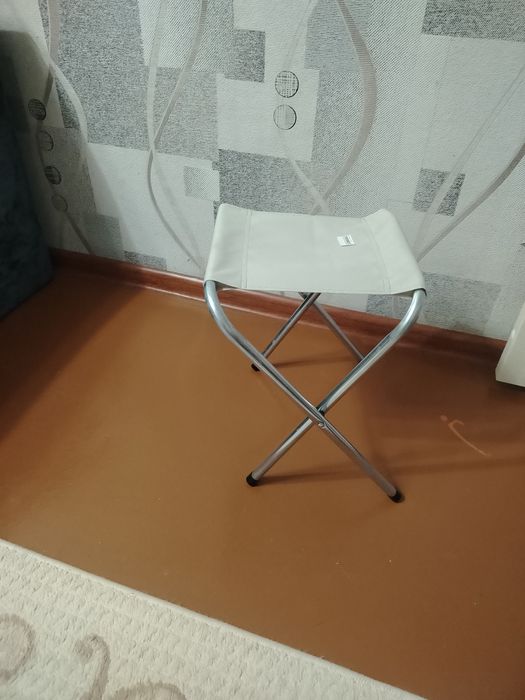 Продам 4 стульчика