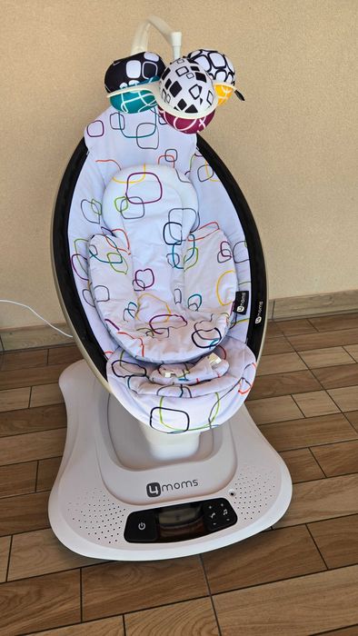 Електрическа бебешка люлка 4MOMS MamaRoo 4.0, Многоцветна