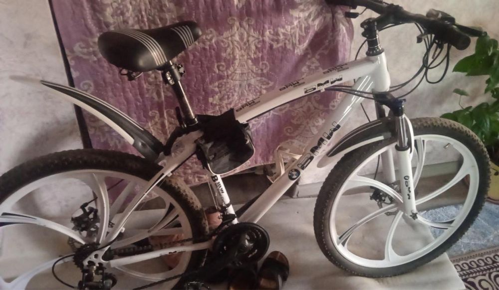 Велосипед спорт BMW