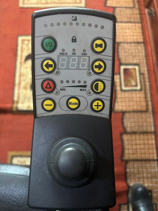 Carucior electric pt persoane cu dizabilitati