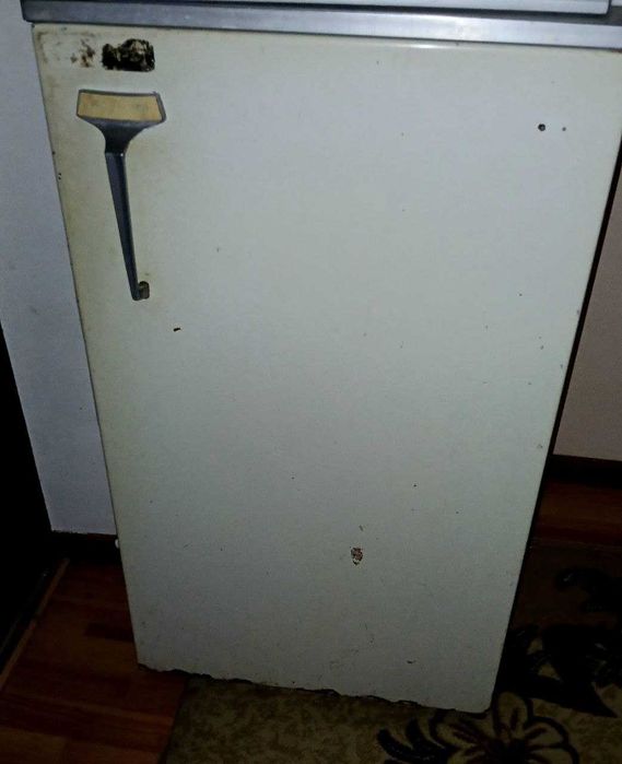 Холодильник сатылады