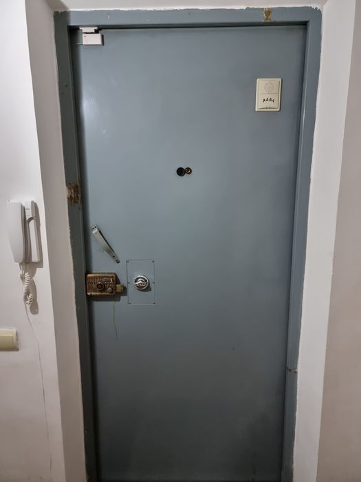 Дверь металлическая