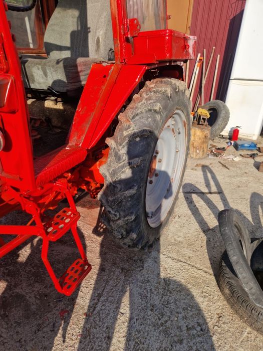 Трактор Т-25 с принадлежностями