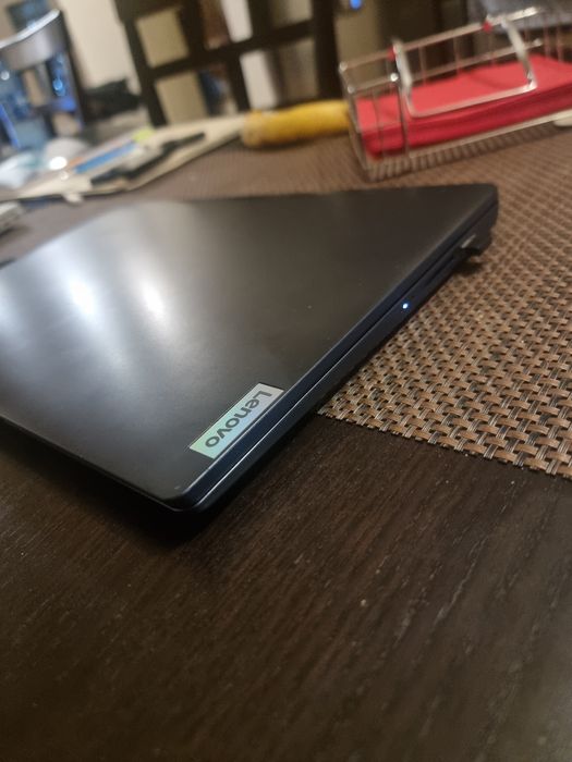 Laptop Lenovo 14" Ideapad 16GB RAM 512GB SSD