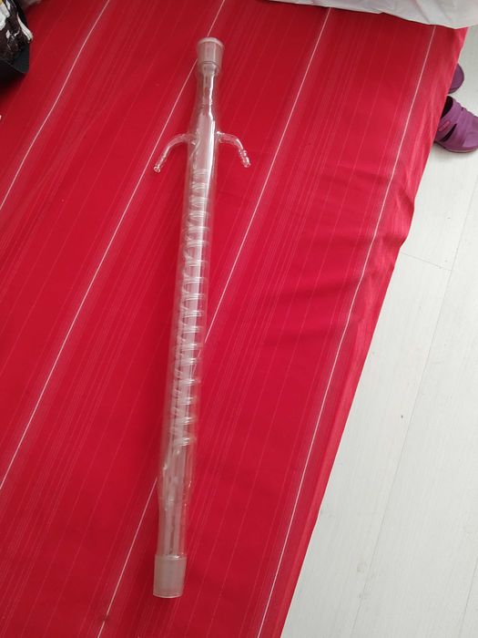 Хладник, лаболаторна стъклария