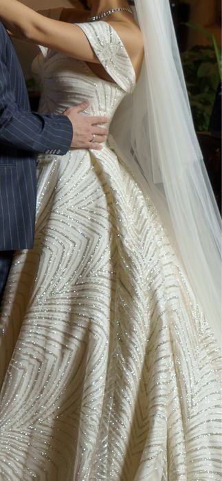 Счастливое свадебное платье