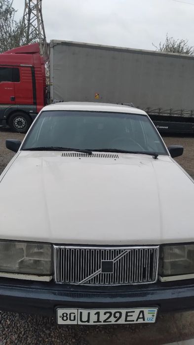 Volvo 940 universal mashinasi sotiladi