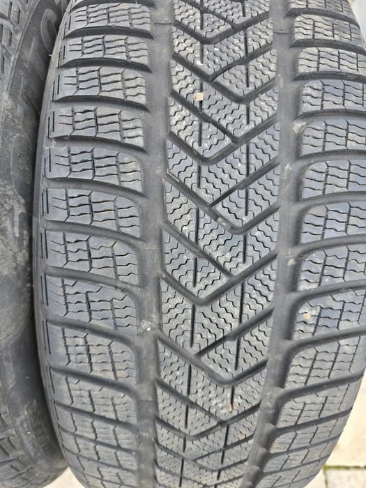 Cauciucuri iarnă pirelli sottozero 3 255/45/19