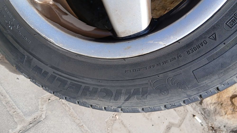 Vand jante  aluminiu R15