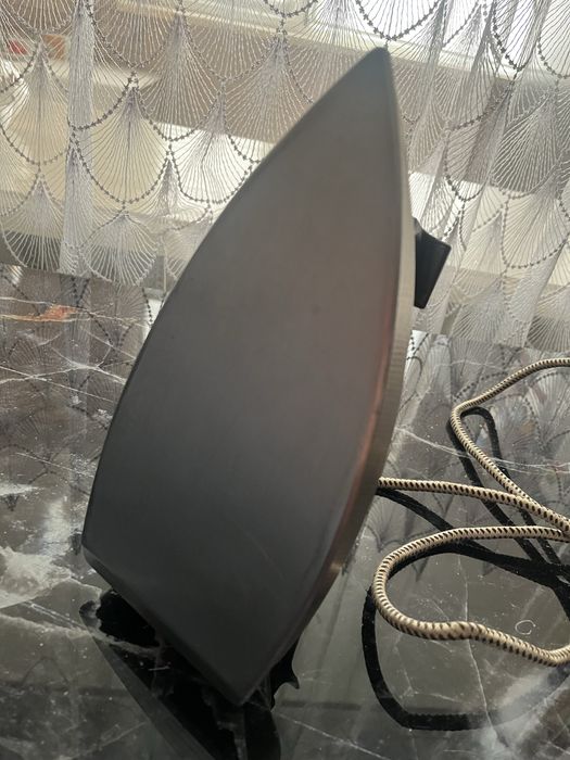 Утюги в рабочем состоянии