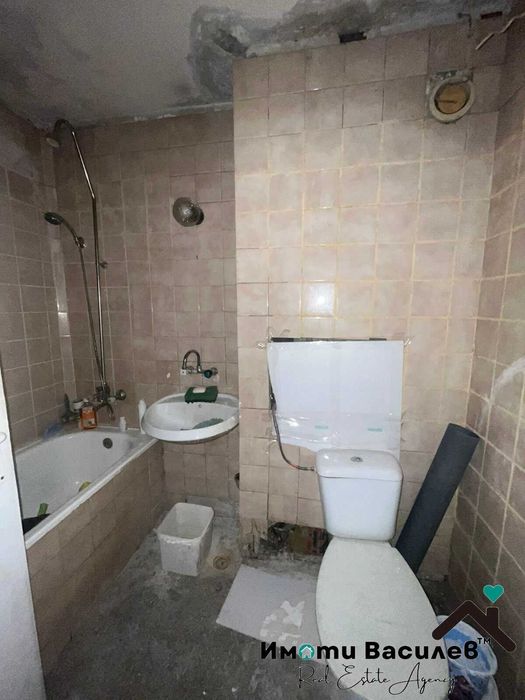 Продава се Тристаен апартамент в София, Център - 88 кв.м за 1043 €/кв.м - Снимка #15