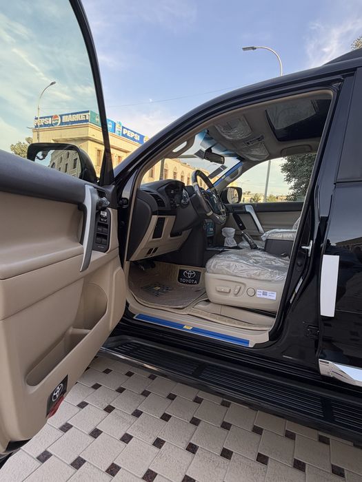 Tayota Prado Land Cruiser 150 VX Full Pozitsya