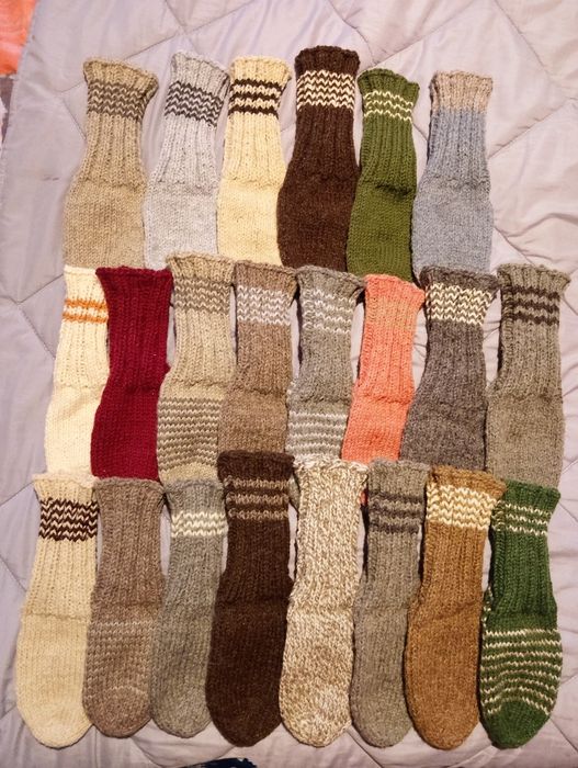 Вълнени чорапи. За София може и лично предаване.