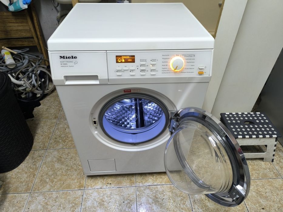 Пералня Miele W 5965 WPS - 8кг. 1600об. Лимитирана серия с пара .