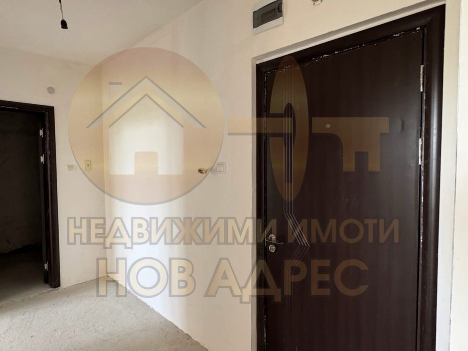 Продава се Двустаен апартамент в Търговище, Вароша - 76 кв.м за 1221 €/кв.м - Снимка #8