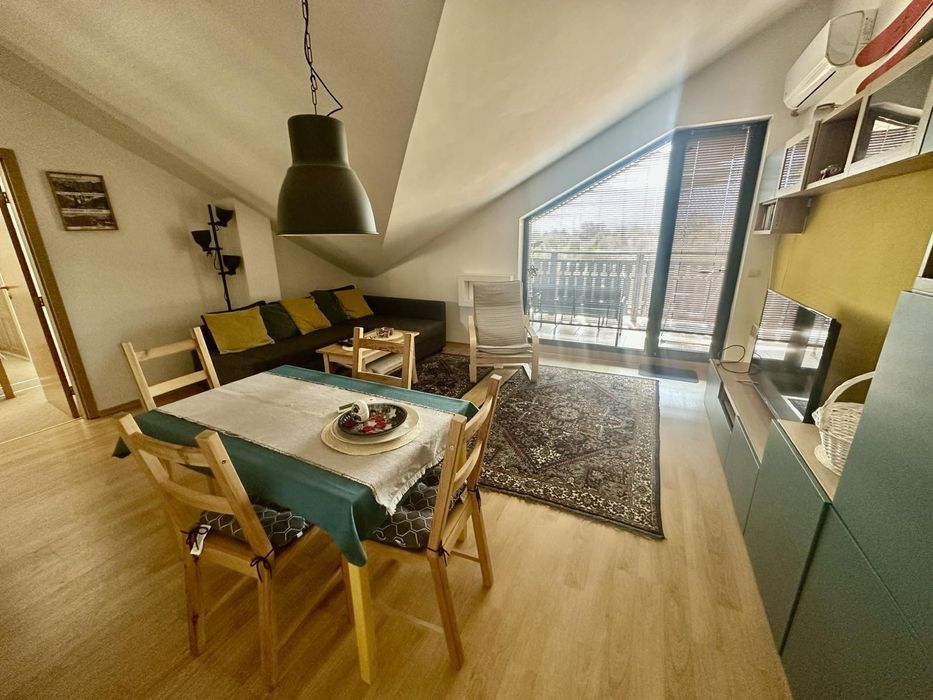 Тристаен апартамент с два балкона в комплекс в район Разлог и Банско