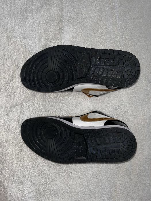 Nike Air Jordan 1 Low Gold Toe