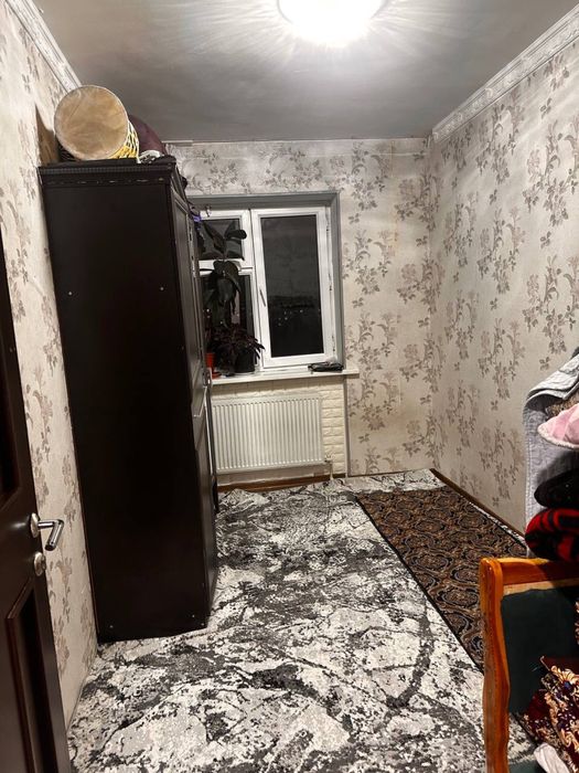 Срочно продается 3 комнатная квартира в Янгихайатски район