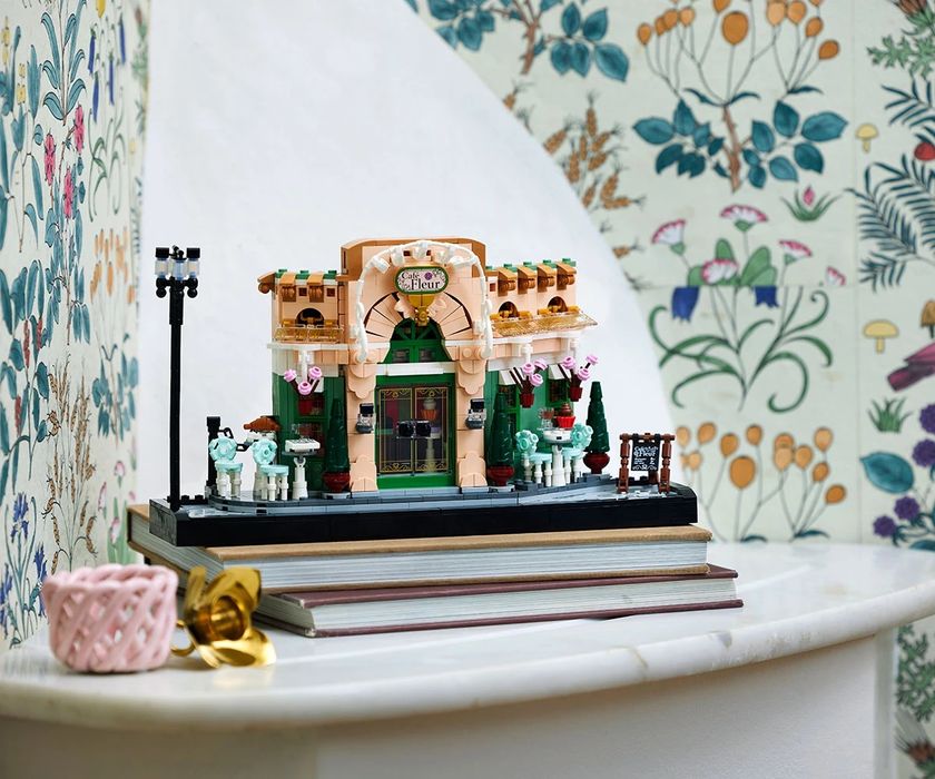 LEGO 10362 lego Icons - Френско кафене French Café