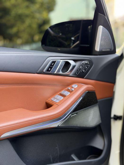 Bmw x7 m60i eng fulli