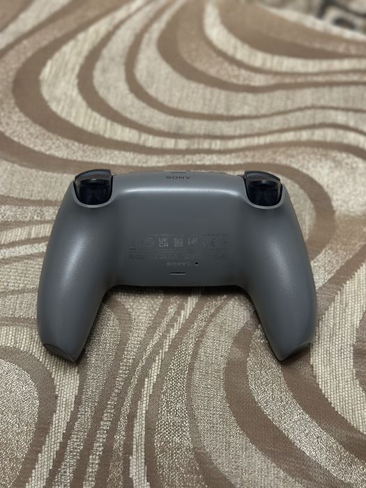 Продам джойстик Ps5 Каспи Рэд