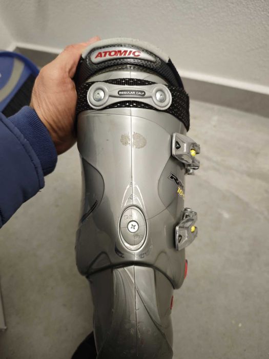 Ски обувки ATOMIC,много запазени