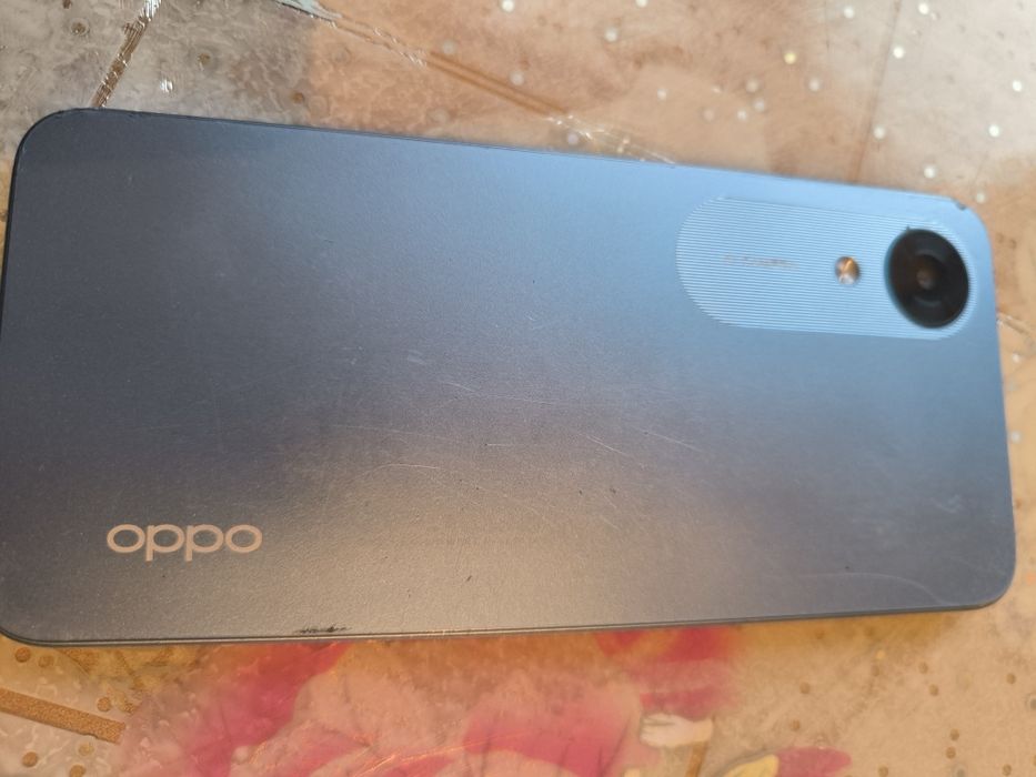 Продам телефон Oppo A 17 k