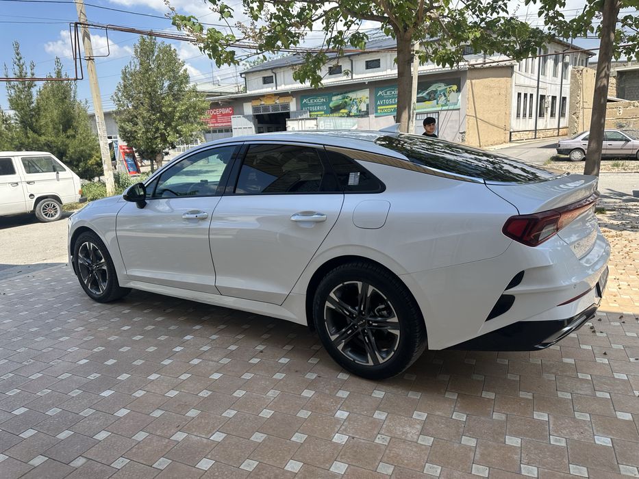 Kia K5 Tozza sotiladi