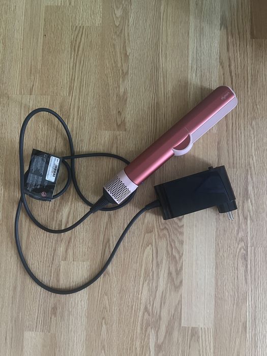 Aparat de indreptat parul Dyson HT01 Airstrait