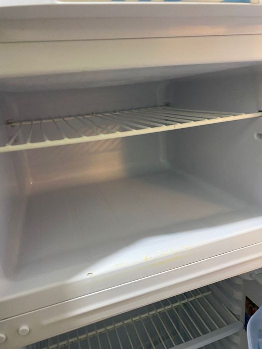 Холодильник indesit