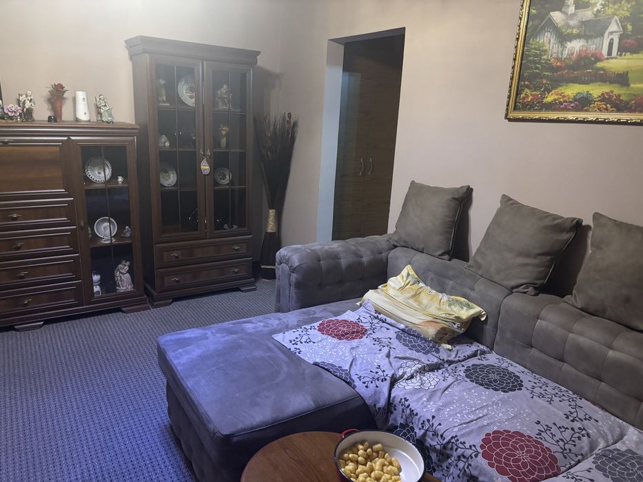 Vand apartament doua camere semidecomandat