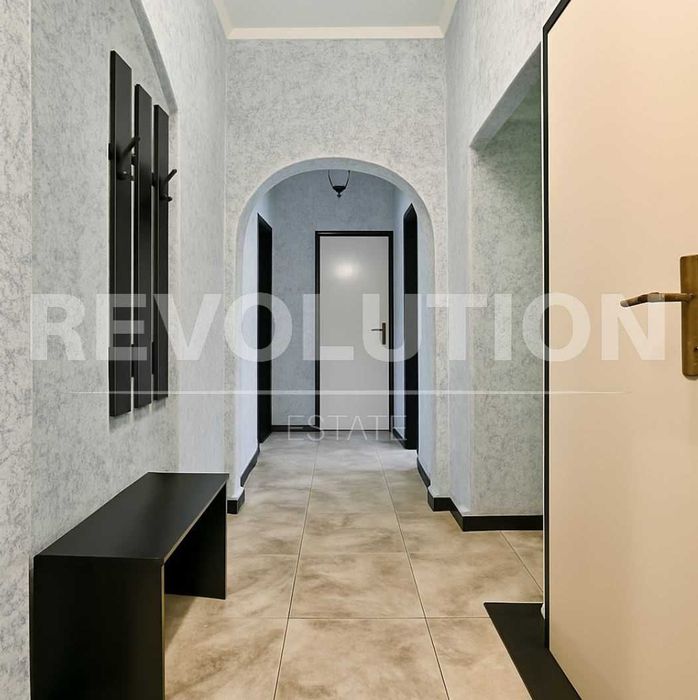 Двустаен апартамент в ж.к. Изток