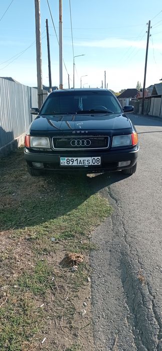 Продаю машину Audi 100 C4