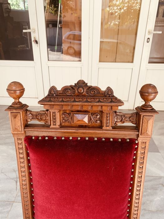 Античен стол от масивно дърво – късен XIX век